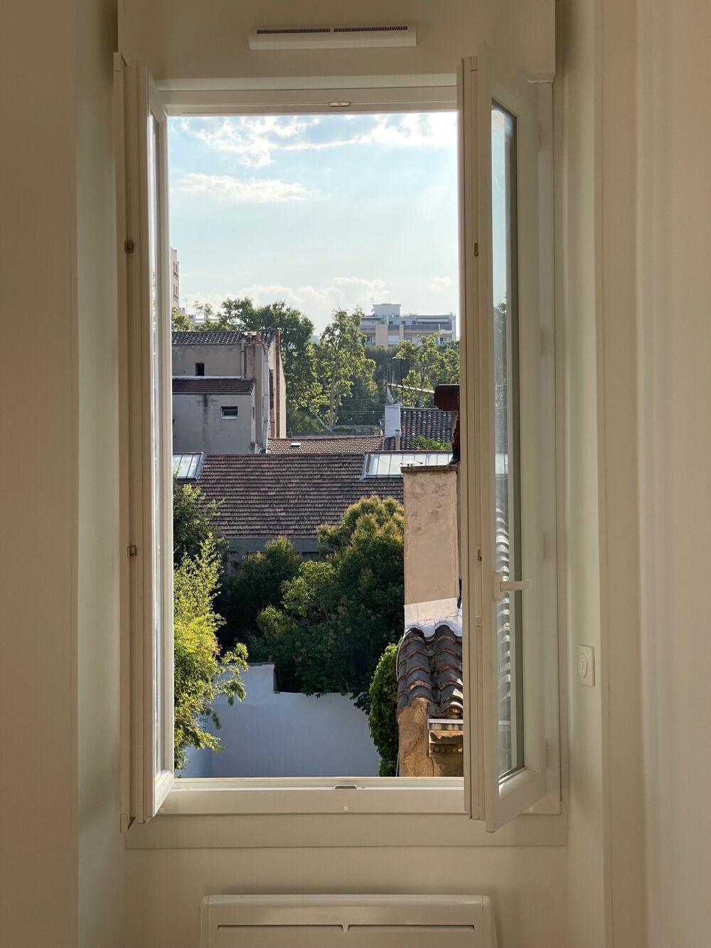Location Appartement TYPE 2 REFAIT NEUF / BOULEVARD ROUGIER / BLANCARDE 13004 MARSEILLE. Marseille 4