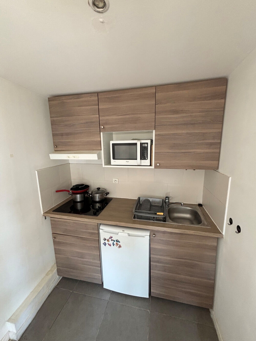 Location Appartement TYPE 3 EN DUPLEX MEUBLÉ RUE FLEGIER / GARE SAINT CHARLES 13001 MARSEILLE Marseille 1