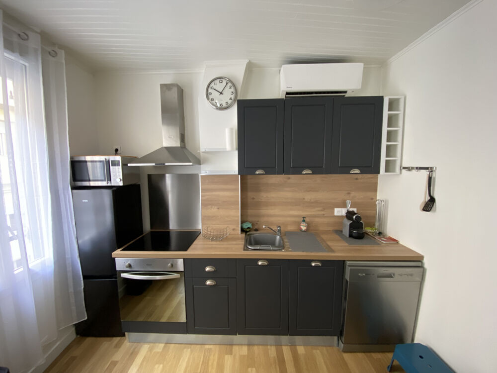 STUDIO MEUBLE RUE TRANSVAAL / PROX PALAIS LONGCHAMP 13004 MARSEILLE.