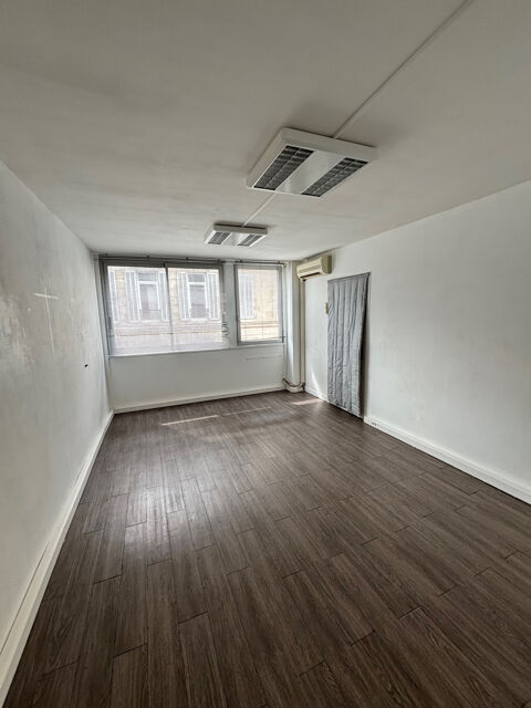 BUREAU / 24 AVENUE DU PRADO 13006 MARSEILLE 450 13006 Marseille