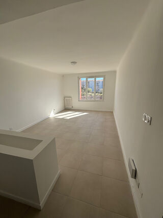  Appartement � louer 4 pi�ces 79 m�