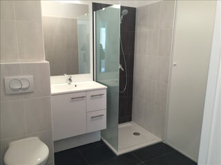  Appartement à louer 2 pièces 38 m²