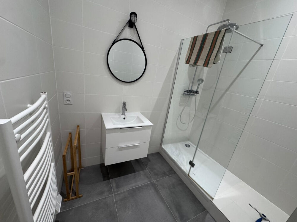 Location Appartement TYPE 3 MEUBLÉ / RUE THUBANEAU / SECTEUR GARE ST CHARLES - CANEBIERES 13001 MARSEILLE Marseille 1