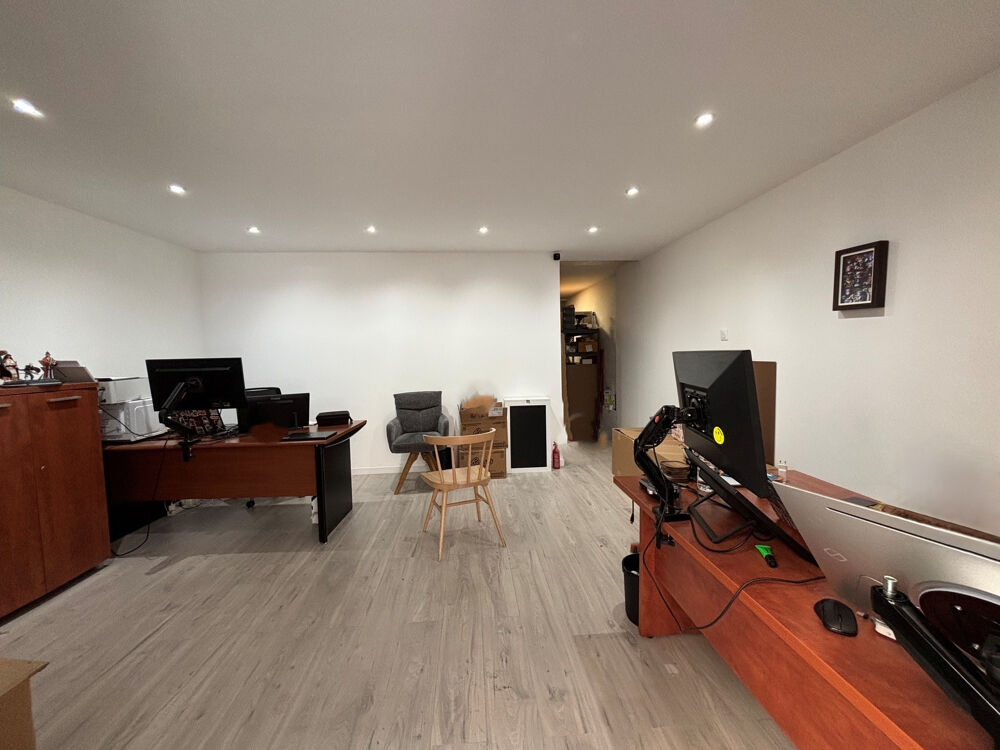   LOCAL COMMERCIAL / RUE FLEGIER / SECTEUR GARE ST CHARLES - CANEBIERES 13001 MARSEILLE 