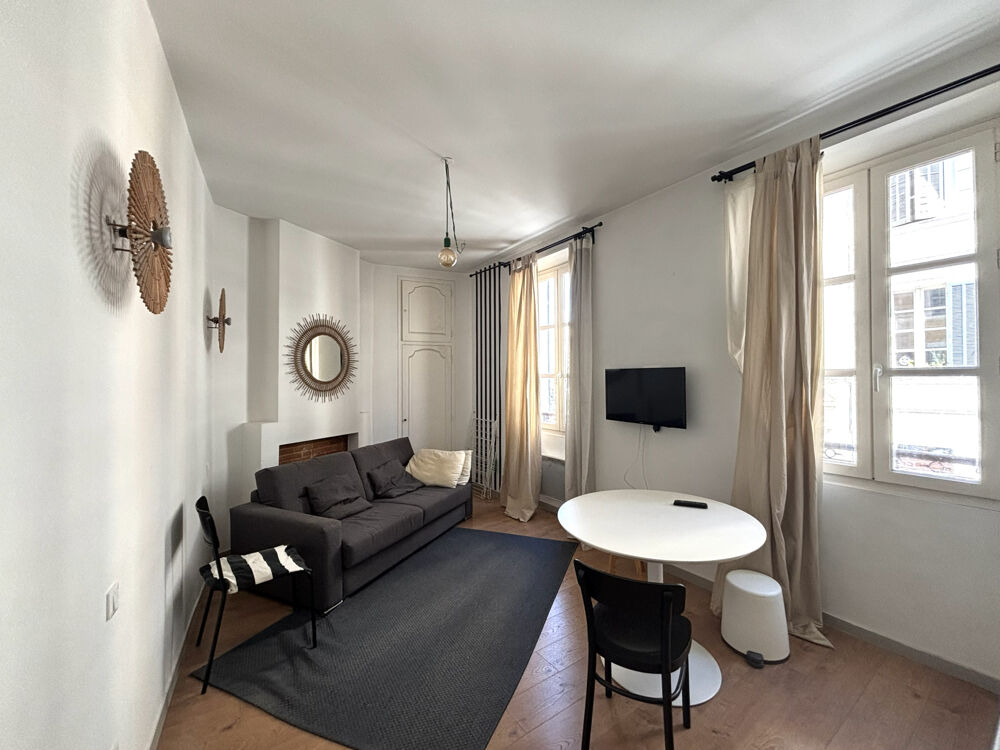 Location Appartement GRAND STUDIO MEUBLÉ CENTRE VILLE  / RUE EDOUARD PONS / QUARTIER LODI 13006 MARSEILLE. Marseille 6
