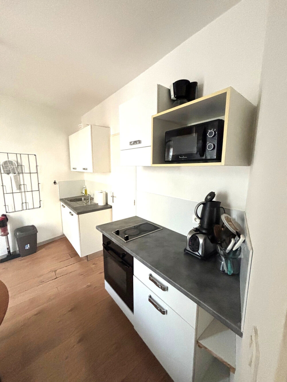 Location Appartement TYPE 2 MEUBLÉ RUE EDOUARD PONS / QUARTIER LODI 13006 MARSEILLE Marseille 6