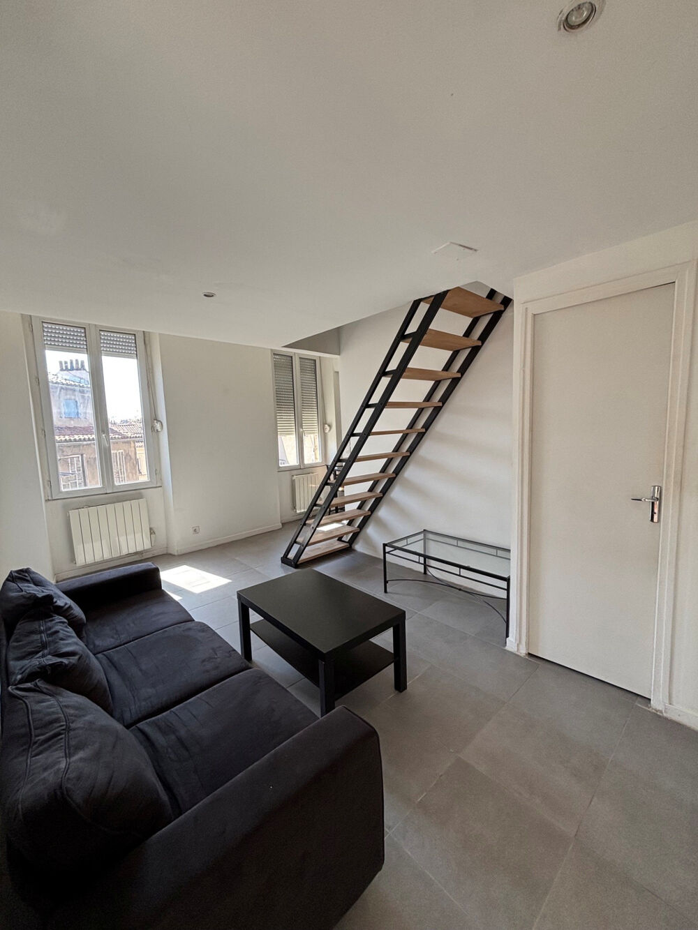 Location Appartement TYPE 3 EN DUPLEX MEUBLÉ RUE FLEGIER / GARE SAINT CHARLES 13001 MARSEILLE Marseille 1