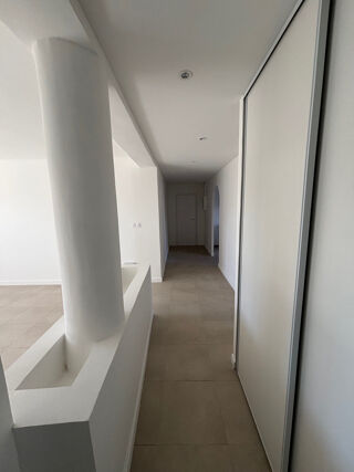  Appartement � louer 4 pi�ces 79 m�