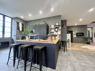  Appartement � vendre 10 pi�ces 274 m�