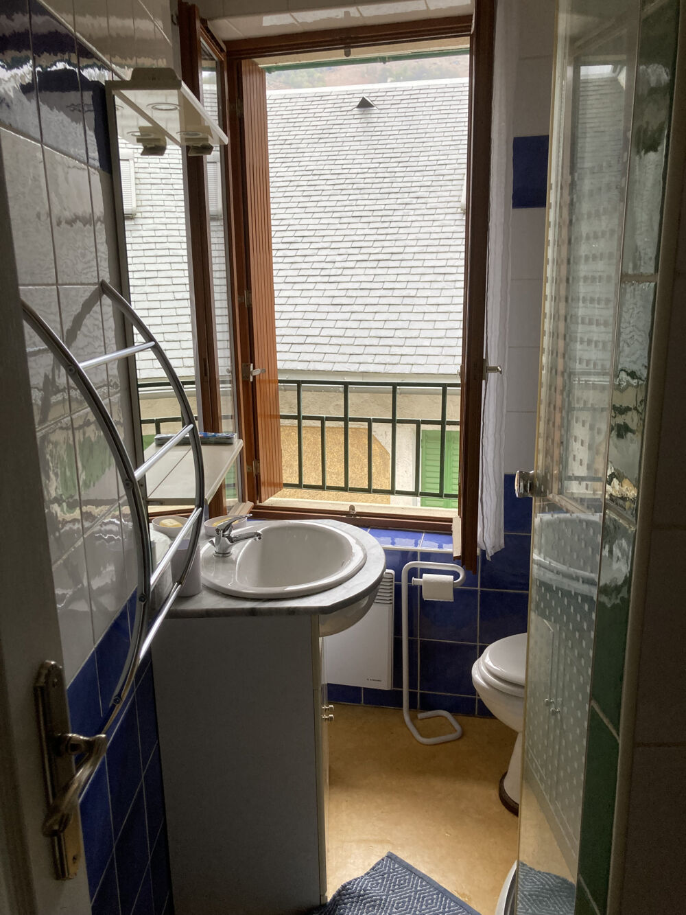 Vente Immeuble Sarrancolin immeuble 77m2 habitable avec 3 logements. Sarrancolin