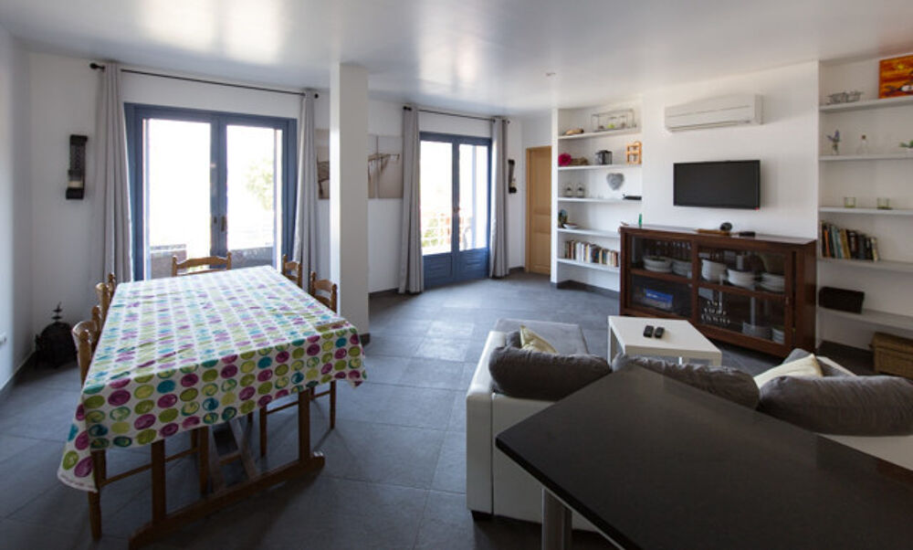 Vente Maison Villa pieds dans l'eau situé à 25 minutes DE CALVI Galeria
