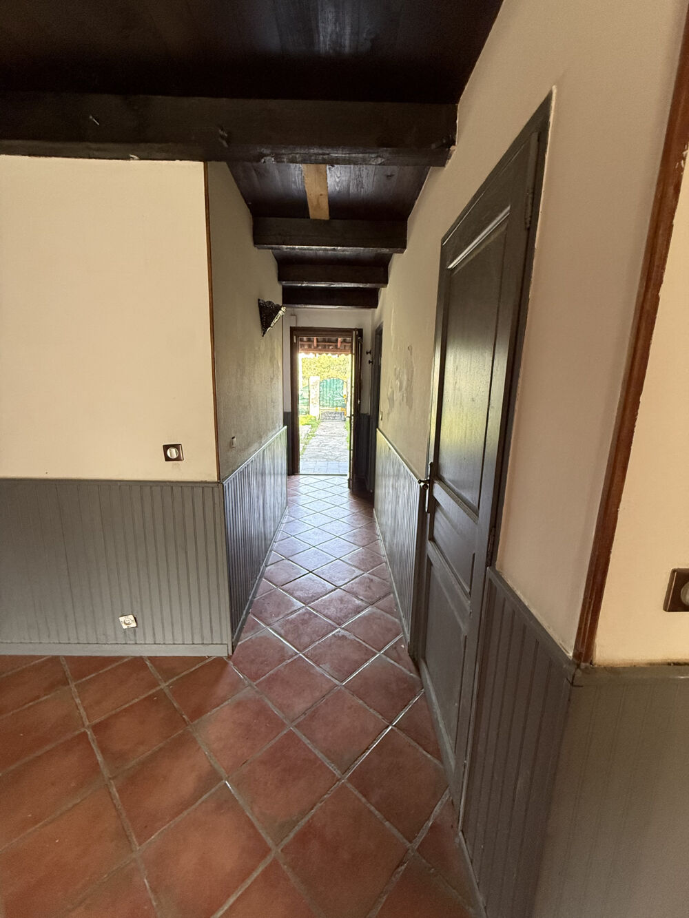 MAISON T3 à rafraichir avec cour et jardinet