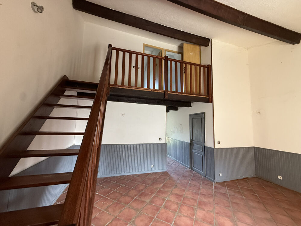 MAISON T3 à rafraichir avec cour et jardinet