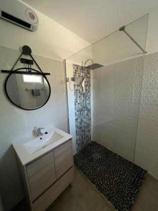  Appartement à louer 3 pièces 70 m²