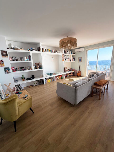   Pietranera : superbe T4 les pieds dans l'eau avec terrasse vue mer panoramique � 3 km de Bastia Appartement - 4 pi�ce(s) - 106 m�