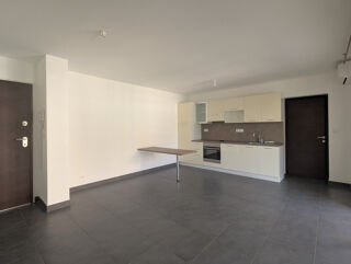  Appartement à louer 3 pièces 53 m²