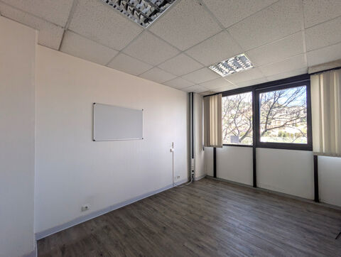   LOCAL PROFESSIONNEL - Bastia centre-ville/Fango 