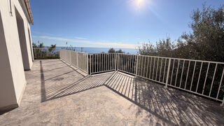 Vente Maison Vaste villa avec piscine et vue mer panoramique à Miomo, à trois minutes de la plage et du tennis ! Miomo