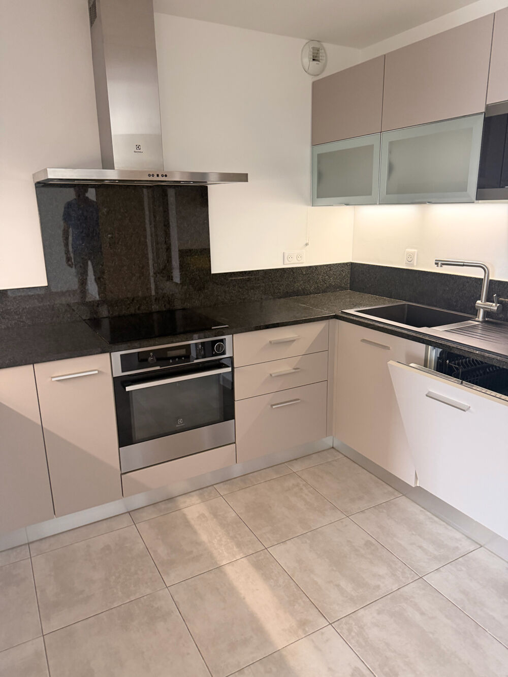 Vente Appartement Vaste T3 en etage élevé avec grande terrasse vue mer panoramique et ville de Bastia Bastia