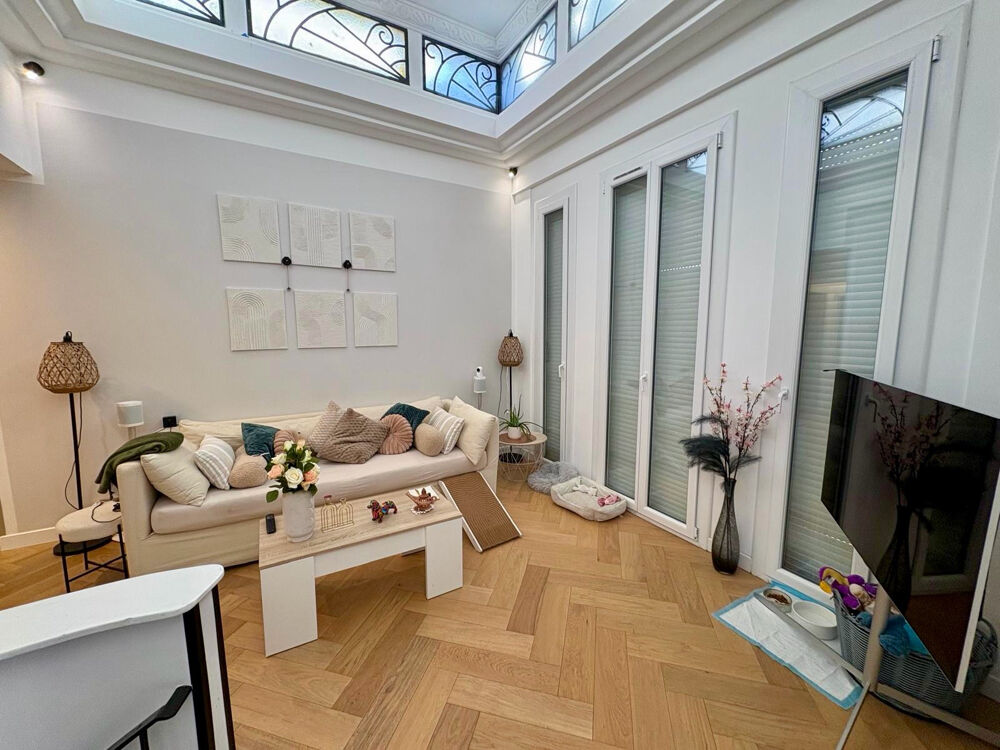 Propriété exceptionnelle de 1800 m2 avec demeure de Maître de style byzantin sur la Côte d'Azur (hauteurs CAGN