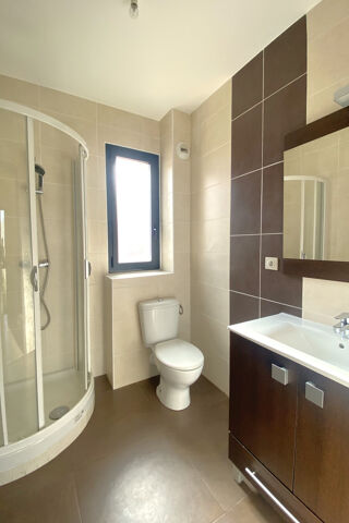  Maison à louer 4 pièces 101 m²