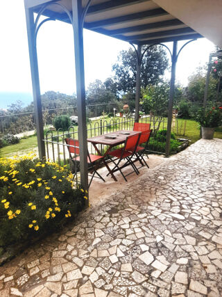 Vente Maison Villa T6 intégralement rénovée avec superbe vue mer Brando, secteur Mausoleo Brando