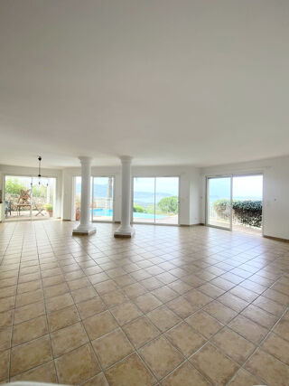  Maison  vendre 5 pices 180 m