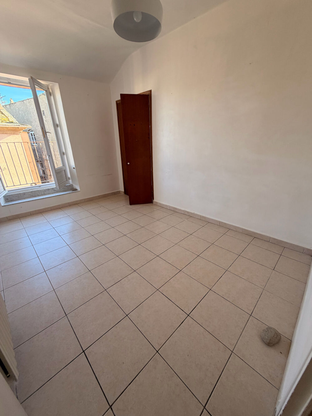 Vente Appartement Exclusivité : appartement T4 au dernier étage rue Campinchi à Bastia centre Bastia