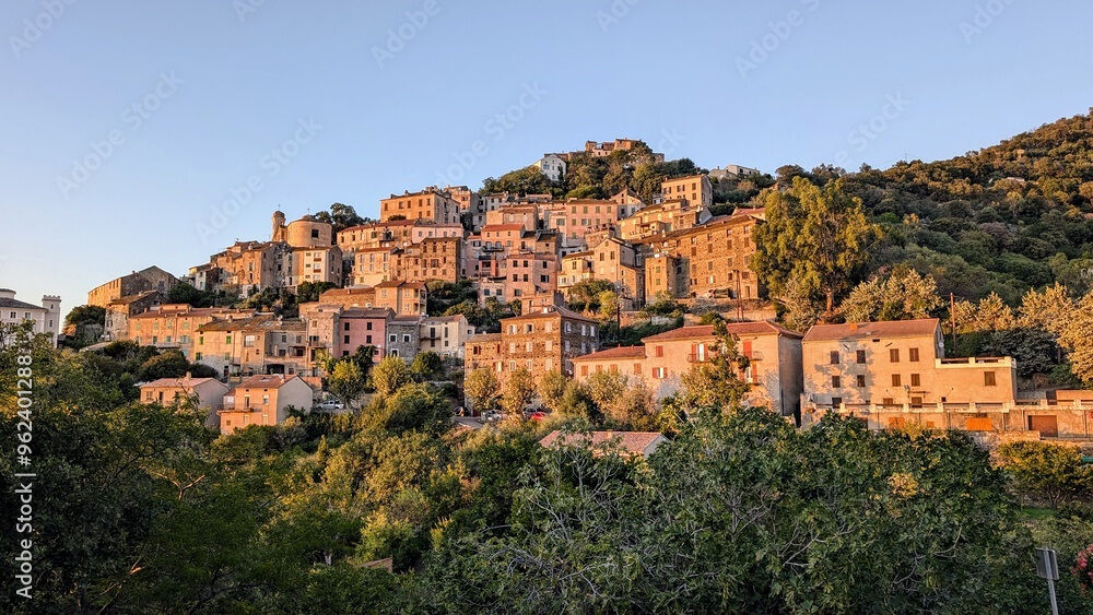 Appartement dernier étage avec 5 pièces à acheter à Oletta