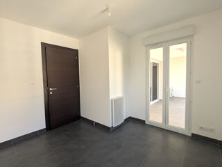  Appartement à louer 3 pièces 53 m²