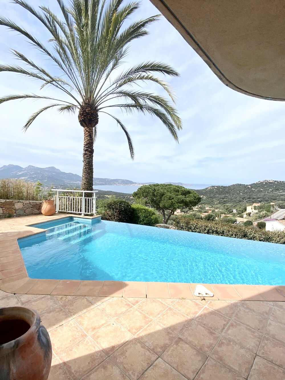 Maison 5 pièces 180 m² · à Lumio · 180 m² · 990 000 €