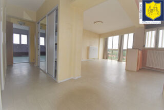  Appartement  vendre 4 pices 80 m