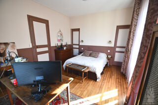  Maison  vendre 8 pices 160 m