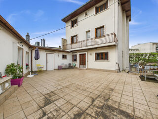  Immeuble � vendre 470 m�