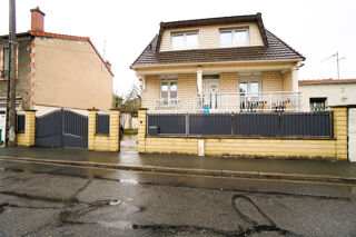  Maison  vendre 6 pices 139 m