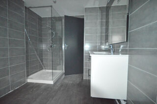  Appartement à louer 2 pièces 50 m²