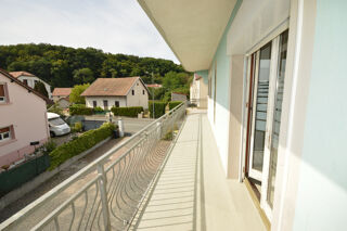  Appartement à louer 4 pièces 76 m²
