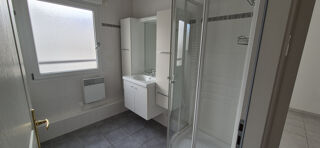  Appartement à louer 4 pièces 83 m²