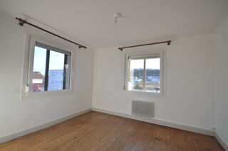  Appartement à louer 3 pièces 64 m²