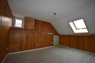  Appartement à louer 4 pièces 94 m²