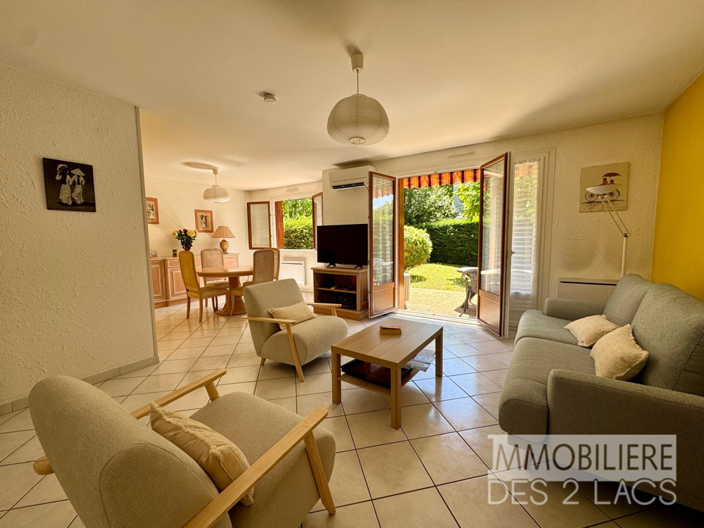 Exclusivité Maison familiale de 115 m2 avec jardin arboré, garage et vue montagnes à Poisat