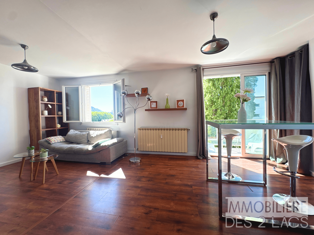 Appartement T3 de 68m2 avec vues montagnes et lac - quartier d'Albigny