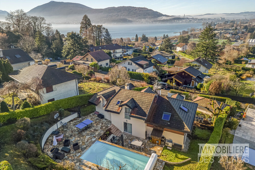 Propriété avec Piscine proche Lac d'Annecy