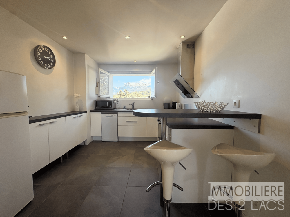 Vente Appartement Appartement T3 de 68m2 avec vues montagnes et lac - quartier d'Albigny Annecy