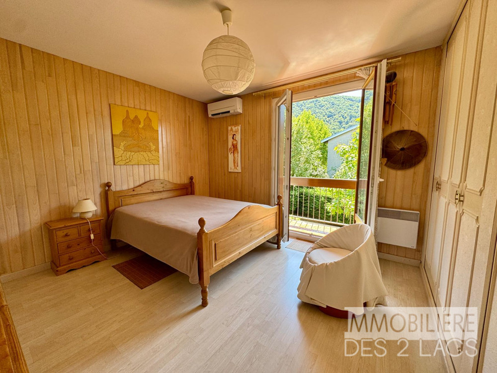 Vente Maison Maison familiale de 115 m2 avec jardin arboré, garage et vue montagnes Poisat