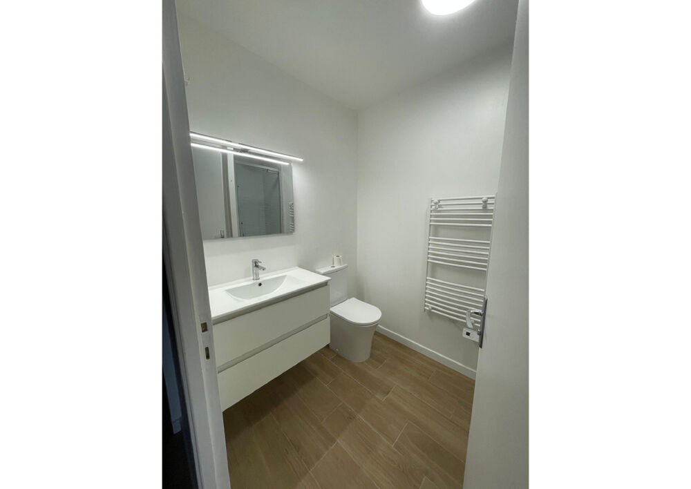 LIBOURNE APPT T2 ENTIEREMENT RENOVE