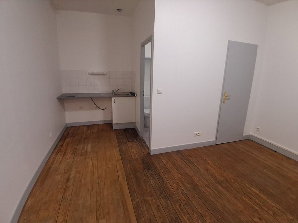LIBOURNE DANS LA BASTIDE STUDIO RENOVE AU 1ER ETAGE