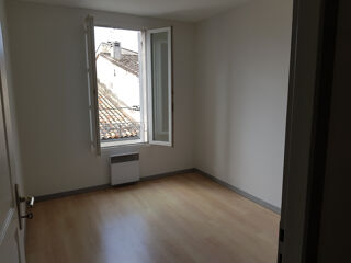  Appartement à louer 2 pièces 37 m²