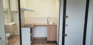  Appartement à louer 2 pièces 33 m²