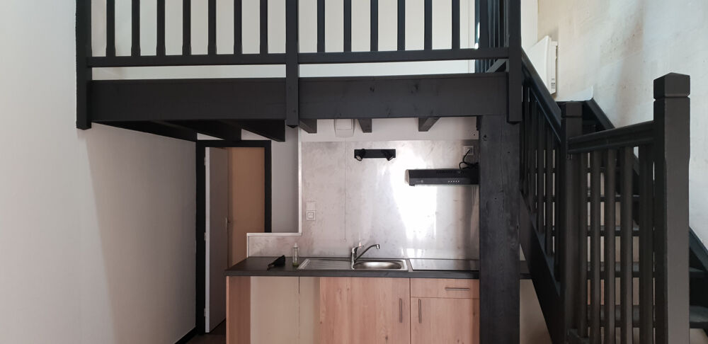 Location Appartement GUITRES DANS LE BOURG APPT T1 BIS REFAIT A NEUF Guitres